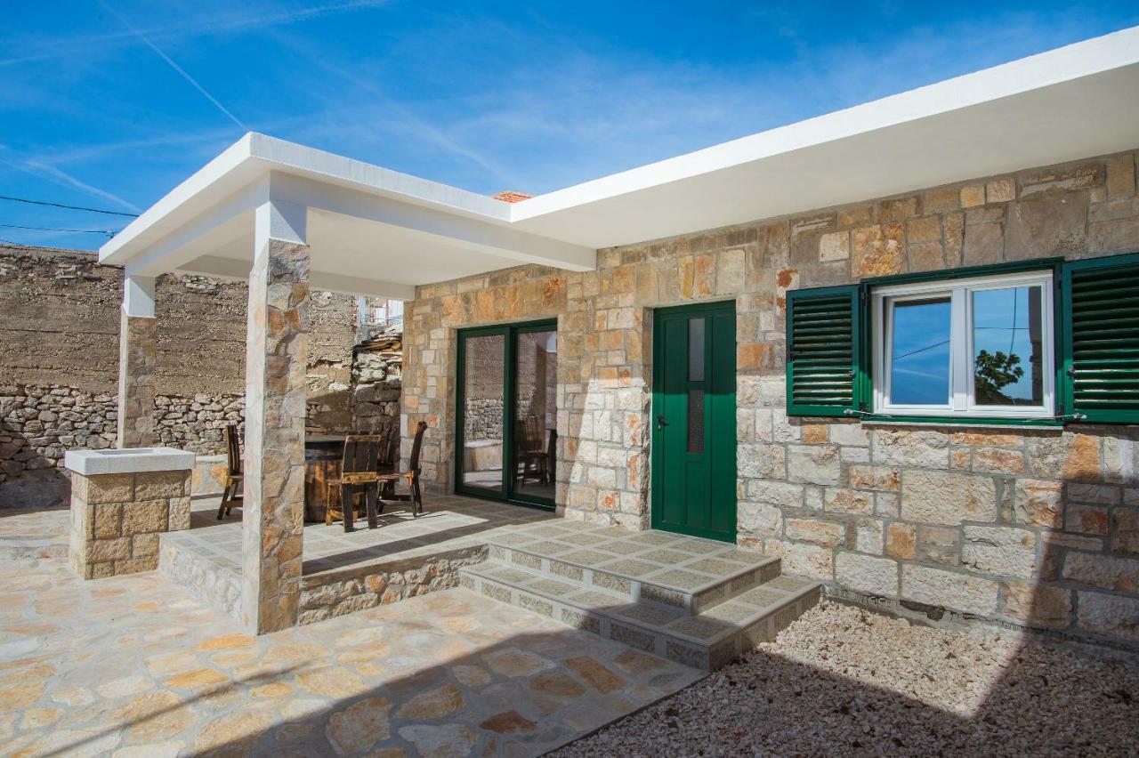 Villa Oaza Primosten With Heated Pool Екстериор снимка